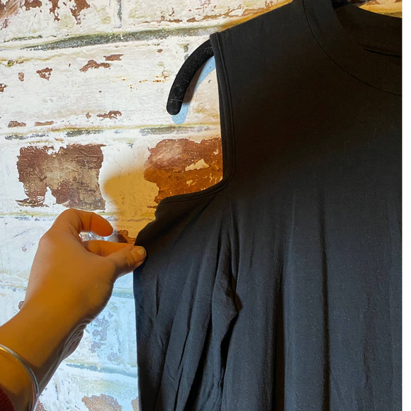 TOPSHOP Modal & Cotton Cold Shoulder Knit Shift Swing Dress - Picture 6 of 12